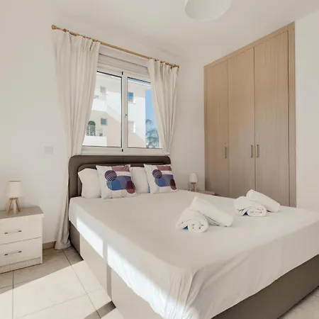 Cozy 2 Bedroom Family W/ Pool Lägenhet *